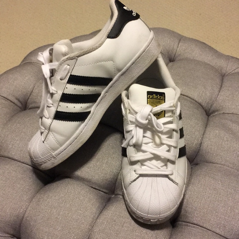 Original shell toe black strip Adidas with box